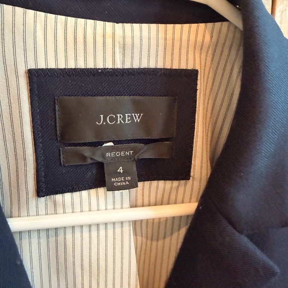 J. Crew Preppy Wool Regent Blazer in Navy Blue (Size 4) - Picture 4 of 11